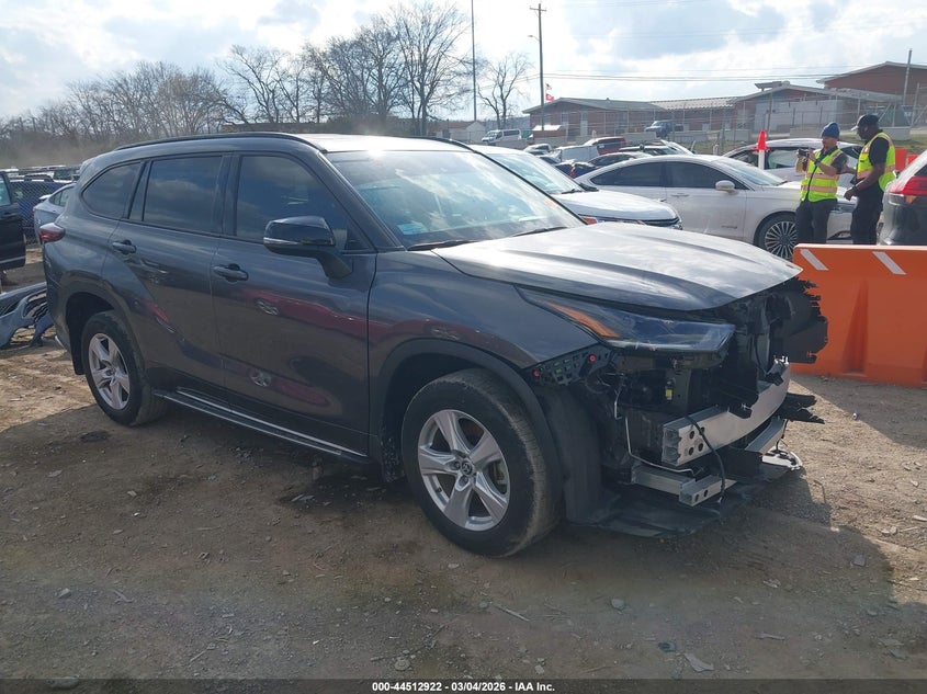 2025 Toyota Highlander Xse