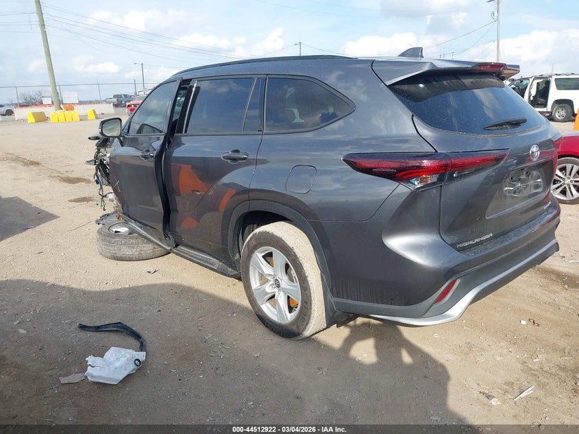 2025 Toyota Highlander Xse