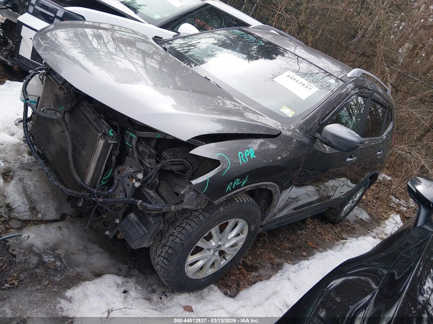 2018 Nissan Rogue Sv