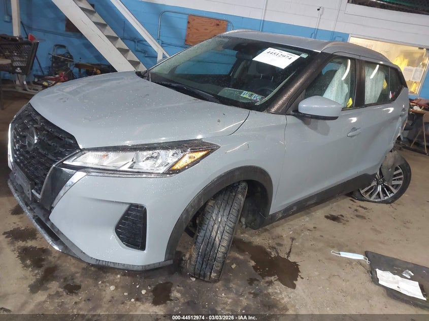 2021 Nissan Kicks Sv Xtronic Cvt