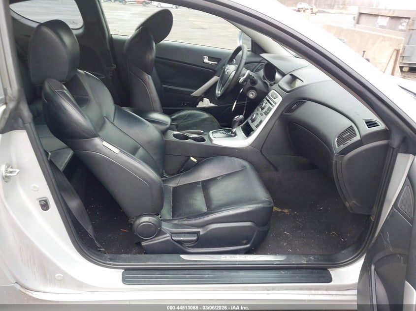 2010 Hyundai Genesis 3.8