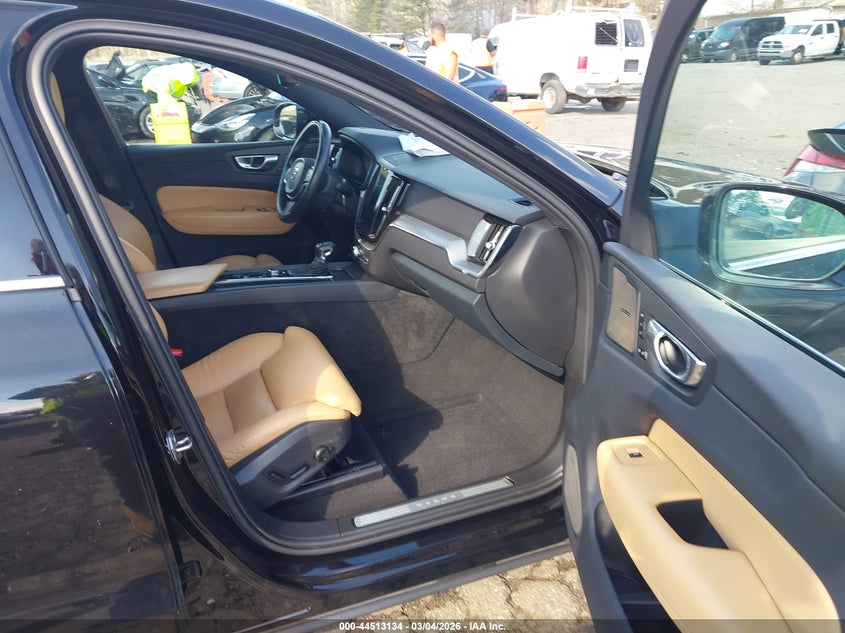 2019 Volvo Xc60 T5 Momentum