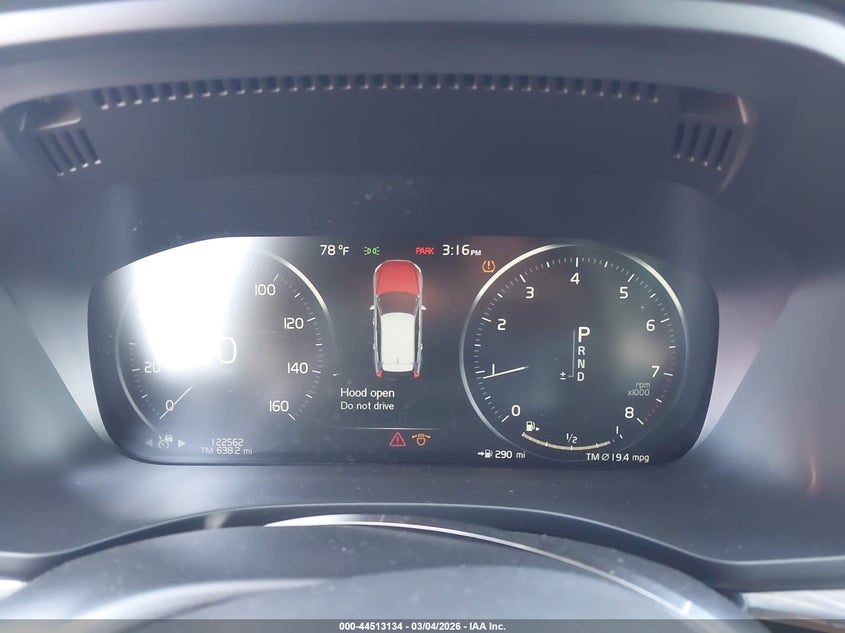 2019 Volvo Xc60 T5 Momentum VIN: LYV102DK4KB250956 Lot: 44513134