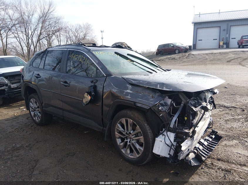 2025 Toyota Rav4 Xle Premium