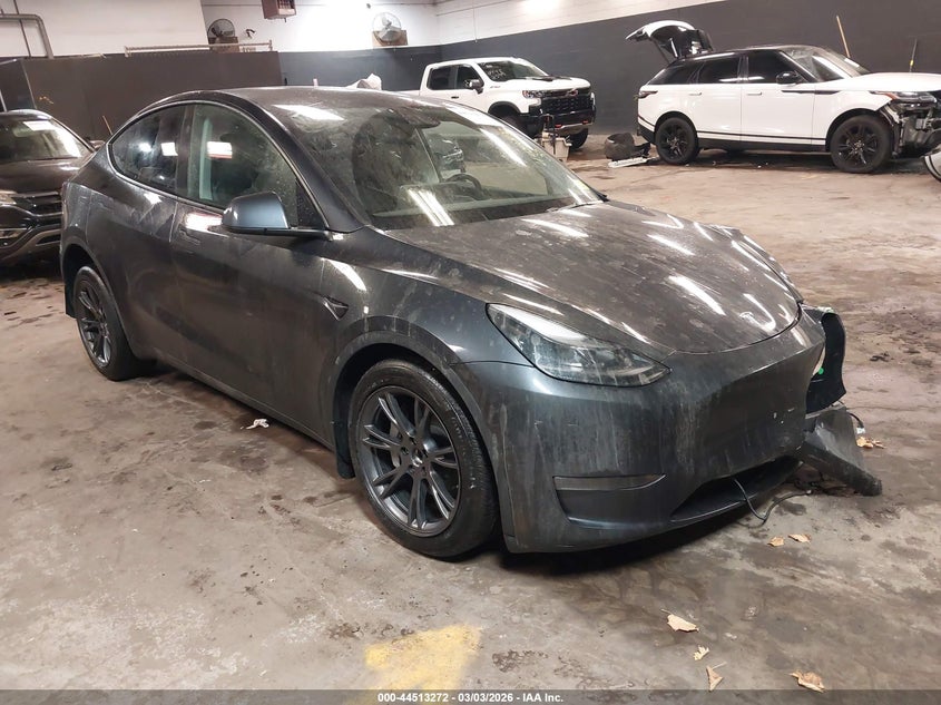 2025 Tesla Model Y Long Range Single Motor Rear-Wheel Drive