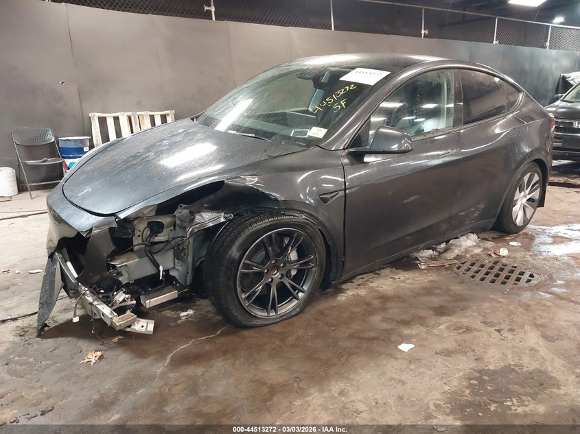 2025 Tesla Model Y Long Range Single Motor Rear-Wheel Drive