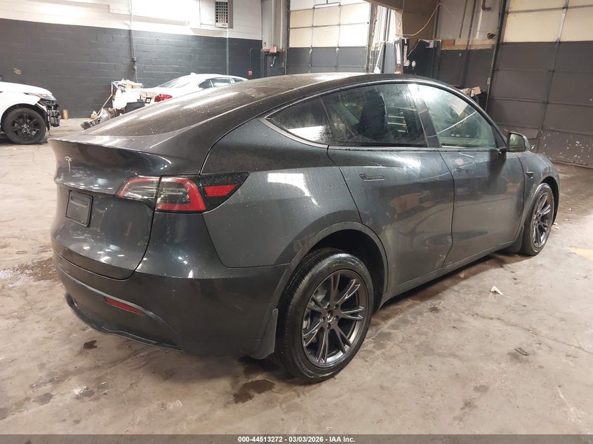 2025 Tesla Model Y Long Range Single Motor Rear-Wheel Drive