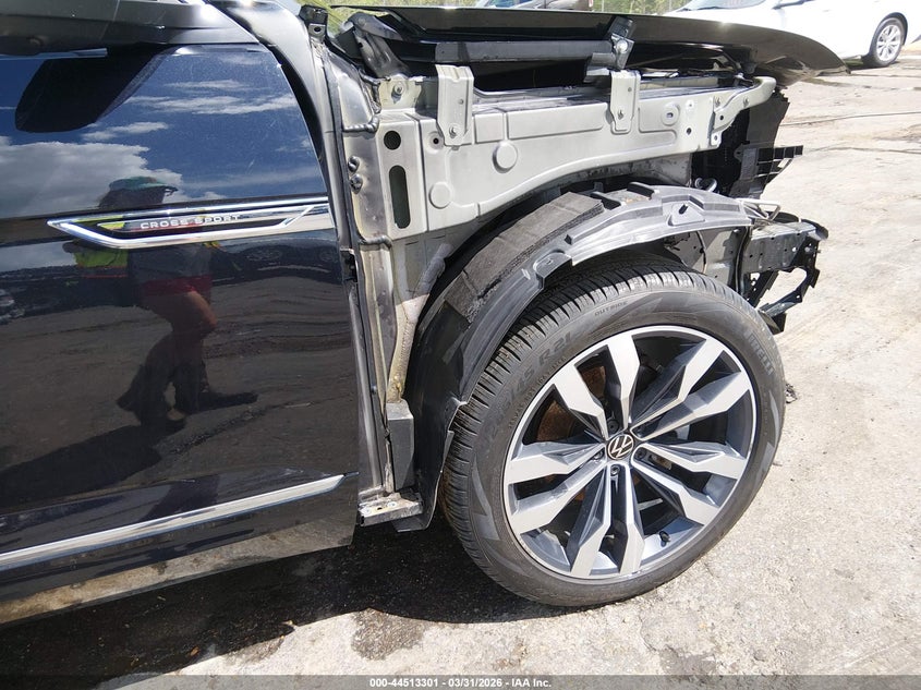 2021 Volkswagen Atlas Cross Sport 3.6L V6 Sel Premium R-Line VIN: 1V2FE2CA6MC231399 Lot: 44513301