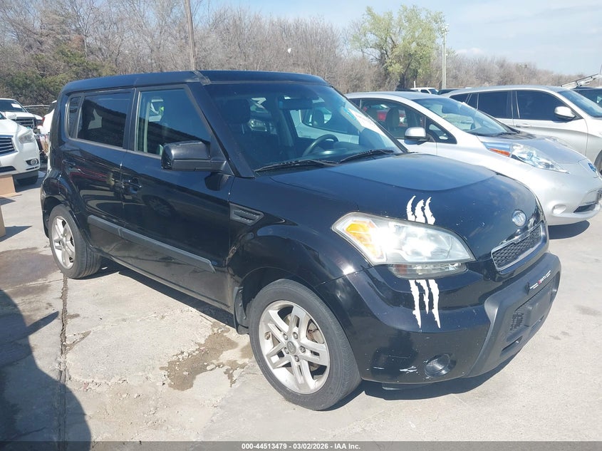 2011 Kia Soul +