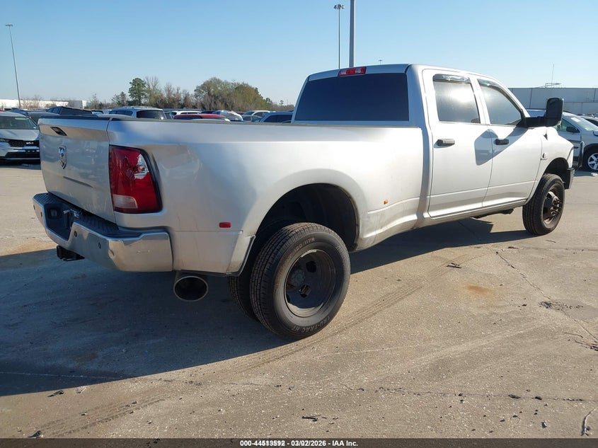 3C63RRGL9HG682690 2017 Ram 3500 Ram Tradesman 4X4 8' Box Unknown