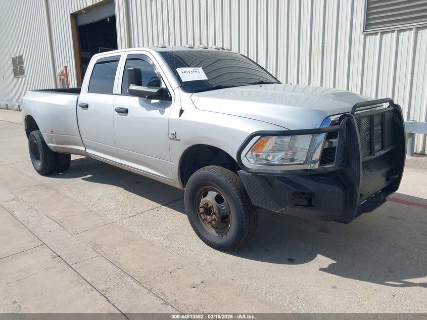 2017 RAM 3500 TRADESMAN  4X4 8' BOX