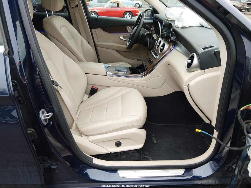 2022 Mercedes-Benz Glc 300 4Matic Suv