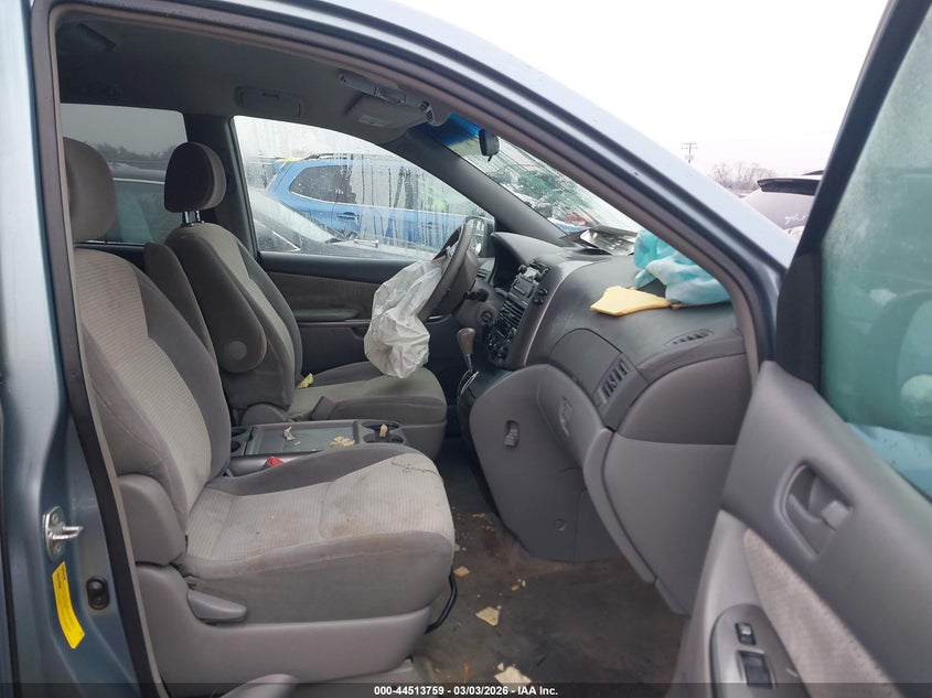 2008 Toyota Sienna Le
