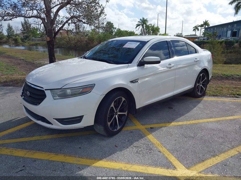 Vin: 1fahp2e84fg182395, lot: 45010556, ford taurus sel 20152