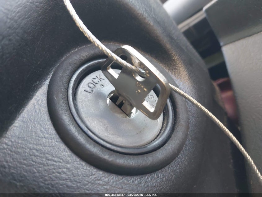 2000 Mitsubishi Mirage De VIN: JA3AY26C8YU012118 Lot: 44513837