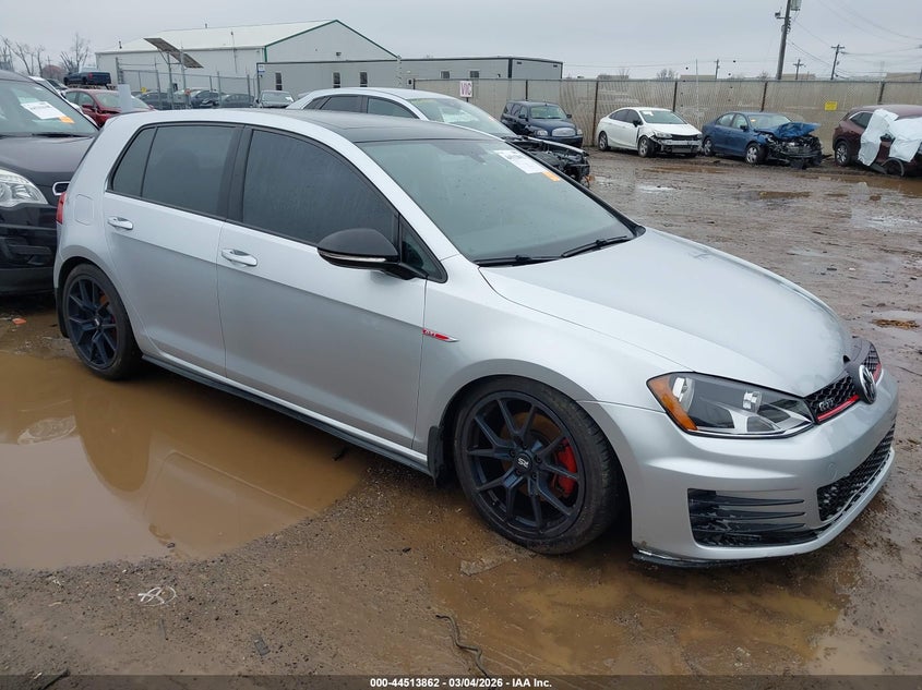 2016 VOLKSWAGEN GOLF GTI SE 4-DOOR