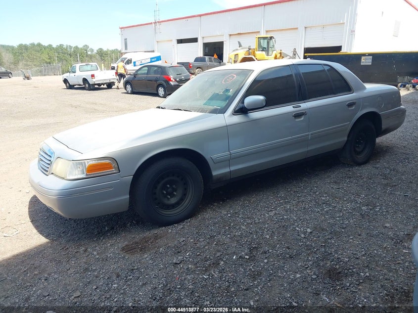 2002 FORD CROWN VICTORIA SEDAN 4.6L V-8 220HP