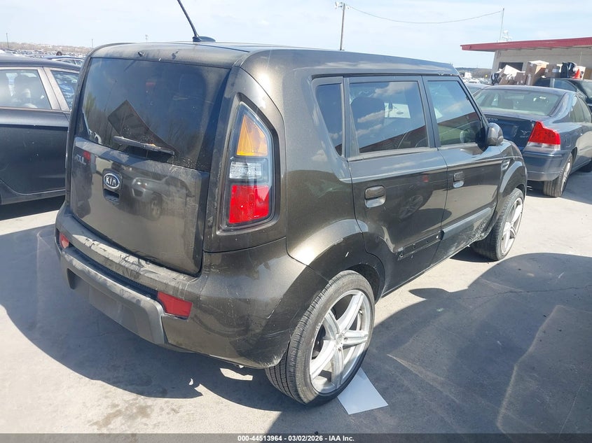 Vin: kndjt2a29a7193121, lot: 45010725, kia soul ! 20104