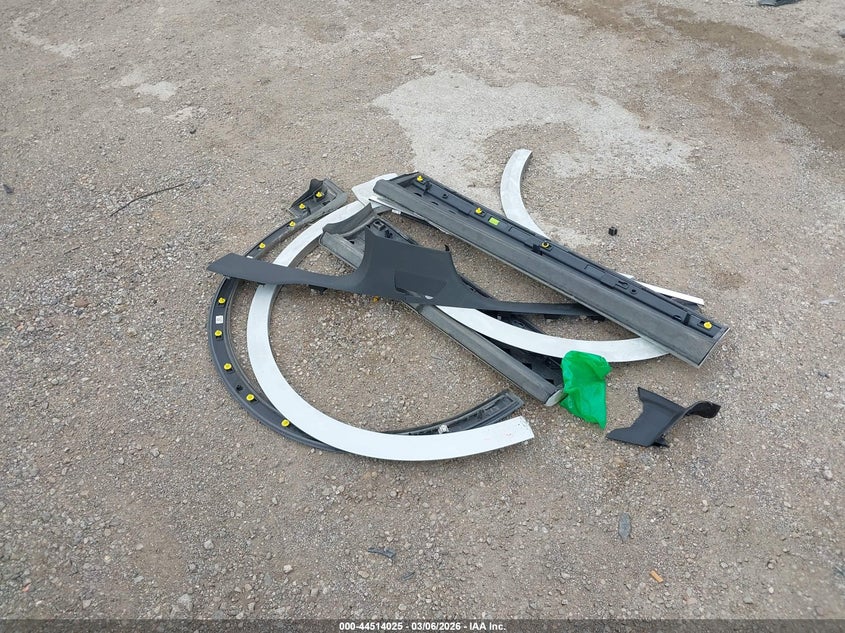 2023 Audi Sq8 Premium Plus Tfsi Quattro Tiptronic VIN: WA1AWBF17PD009550 Lot: 44514025