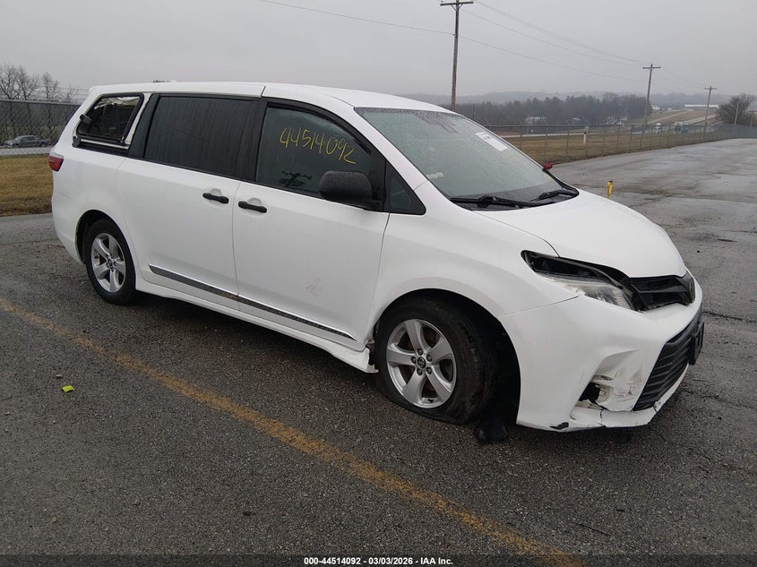 2019 Toyota Sienna L 7 Passenger