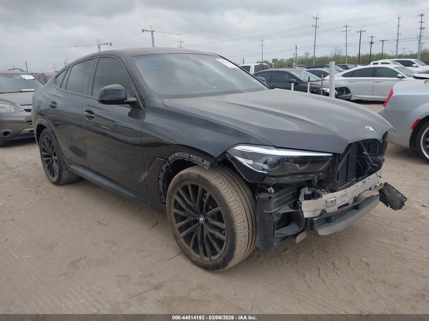 2022 BMW X6 xDrive40I