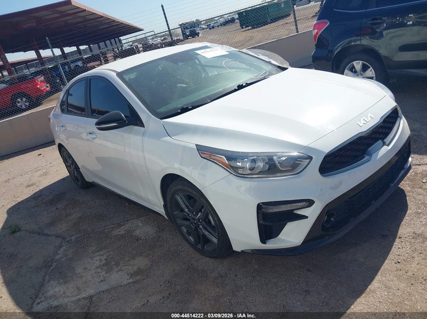 Vin: 3kpf34ad1le246092, lot: 45010983, kia forte gt-line 2020 img_1