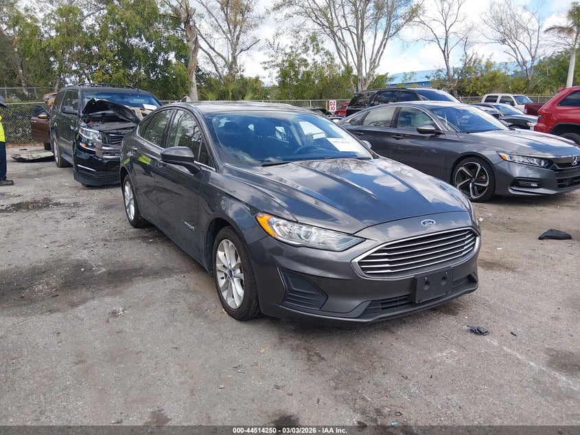 3FA6P0LU9KR121008 2019 Ford Fusion Hybrid Se auction photo 1