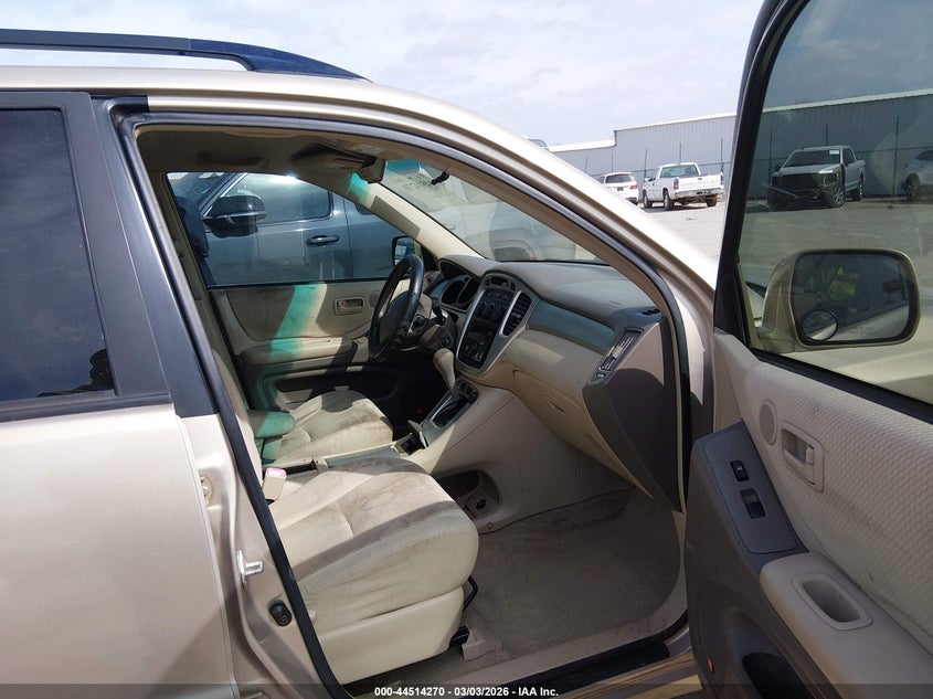 2004 Toyota Highlander V6