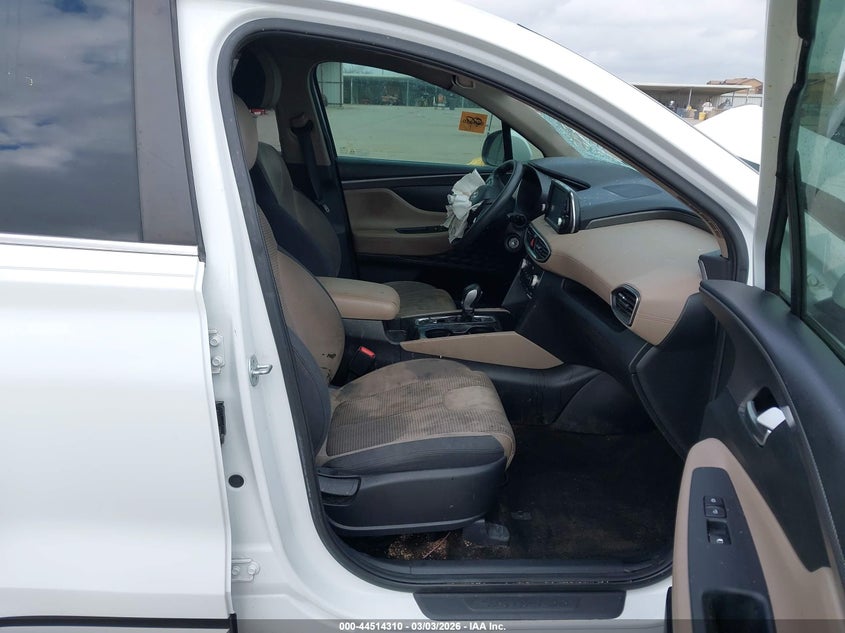 VIN 5NMS23AD2KH085075 2019 HYUNDAI SANTA FE SE