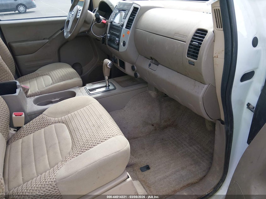 2015 Nissan Frontier Sv