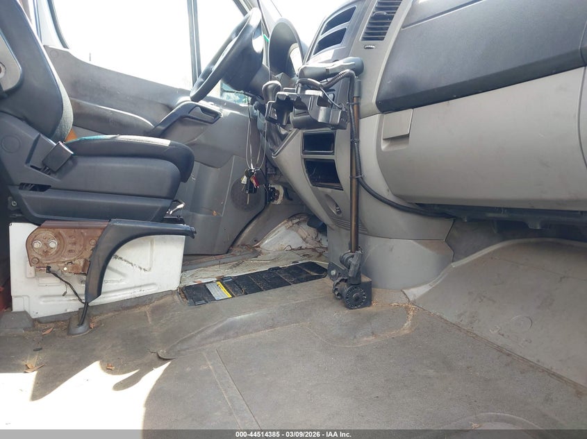 2014 Mercedes-Benz Sprinter 2500 High Roof