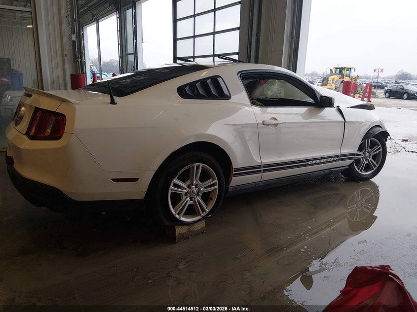 2010 Ford Mustang V6/V6 Premium
