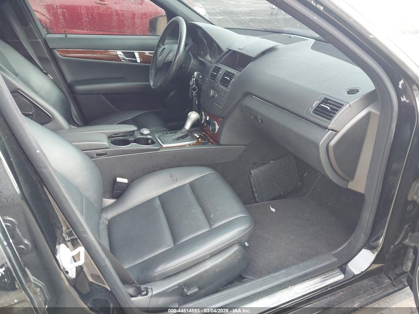 2010 Mercedes-Benz C 300 Luxury/Sport