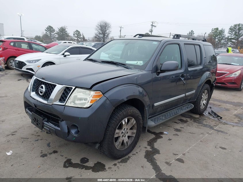 2011 Nissan Pathfinder Silver