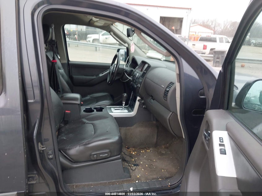 2011 Nissan Pathfinder Silver