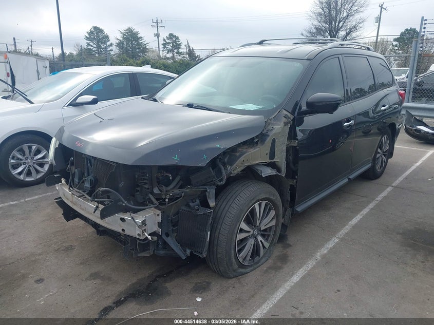 2017 Nissan Pathfinder Sl