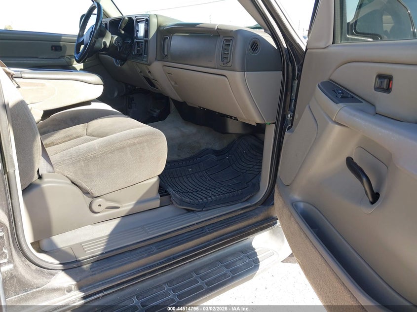 2004 Chevrolet Tahoe Ls
