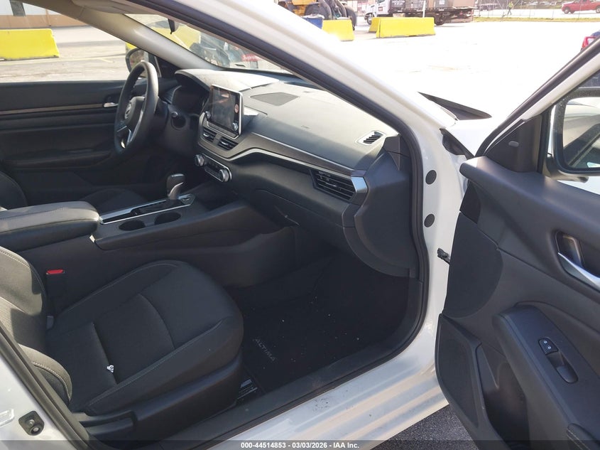 2025 Nissan Altima Sv Fwd