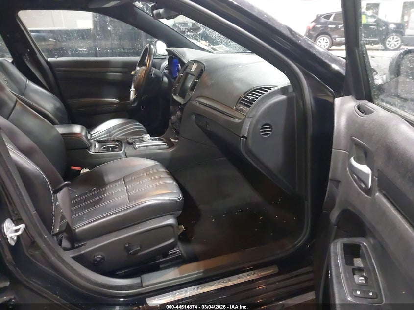 2016 Chrysler 300 300S