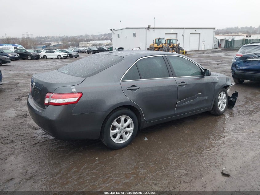 2011 Toyota Camry Le