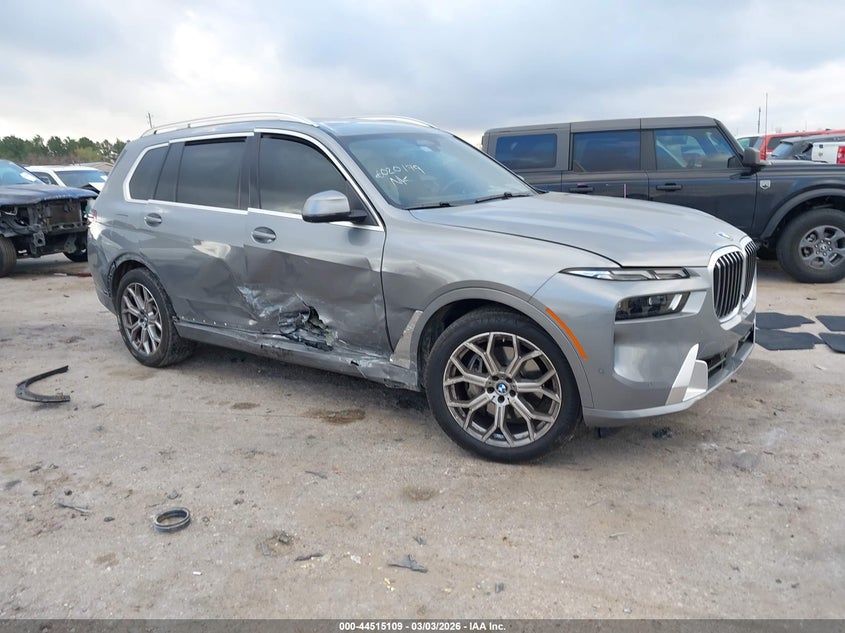 2024 BMW X7 xDrive40I