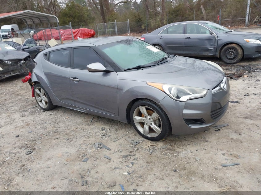 2014 Hyundai Veloster Base W/Black