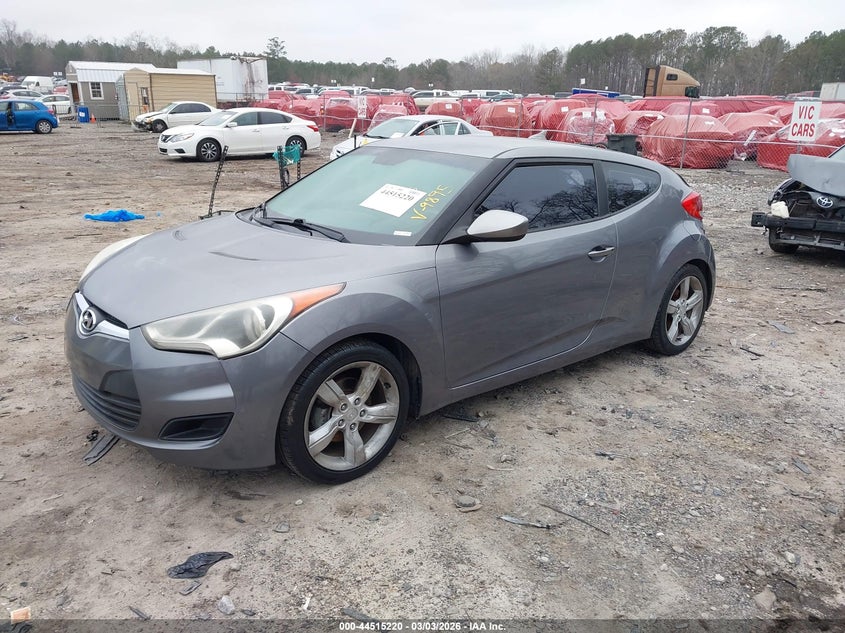 2014 Hyundai Veloster Base W/Black