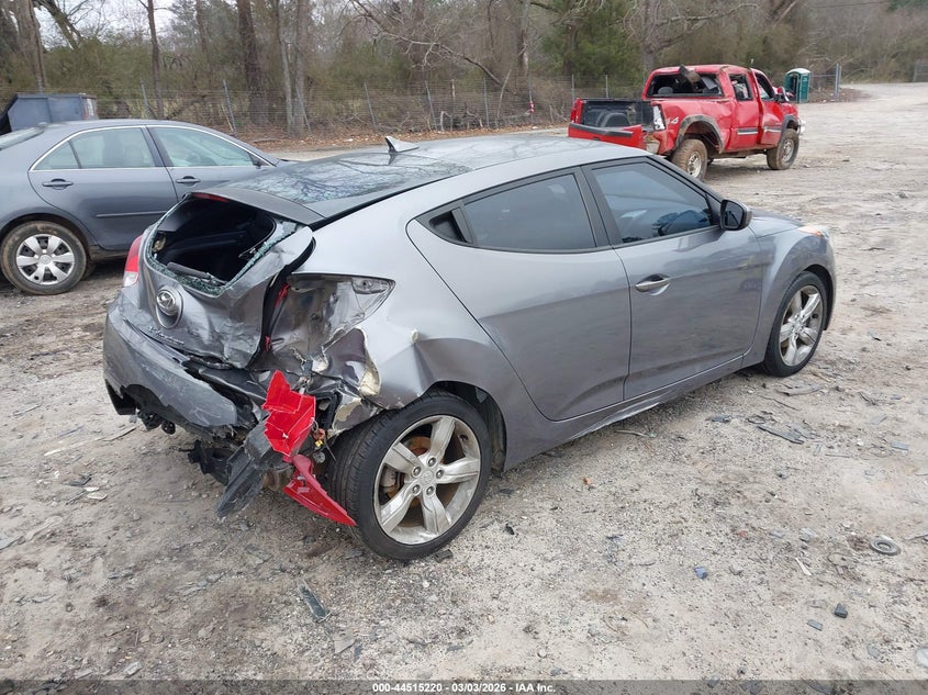 2014 Hyundai Veloster Base W/Black