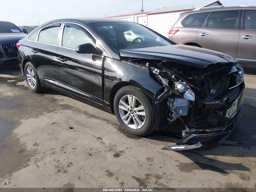 5NPE24AF3FH005568 HYUNDAI SONATA Photo 1