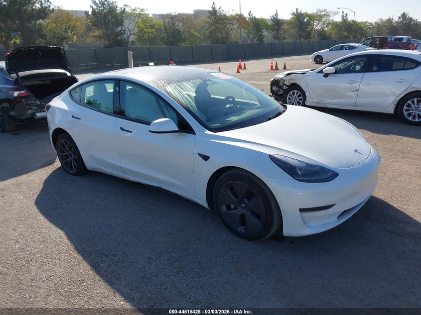 2022 Tesla Model 3 Rear-Wheel Drive