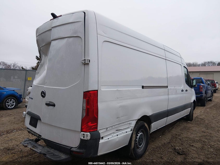 2022 MERCEDES-BENZ SPRINTER 2500 HIGH ROOF I4 — Photo 4