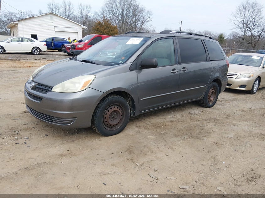 2004 Toyota Sienna Le