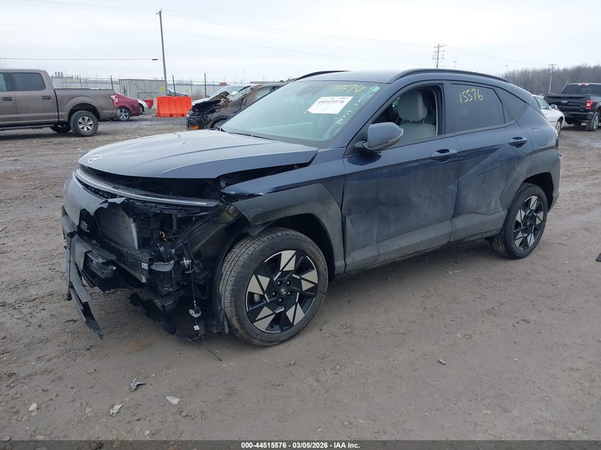 2024 HYUNDAI KONA auction photo 2