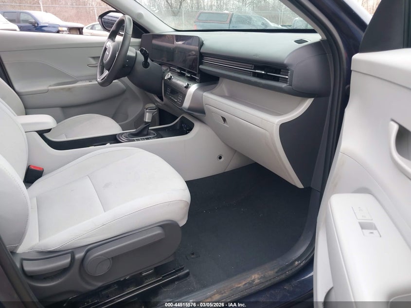 2024 HYUNDAI KONA auction photo 5